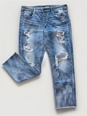 American Eagle Tomgirl Distressed Jeans Size 14 Reg. Raw Hem Straight Button Fly